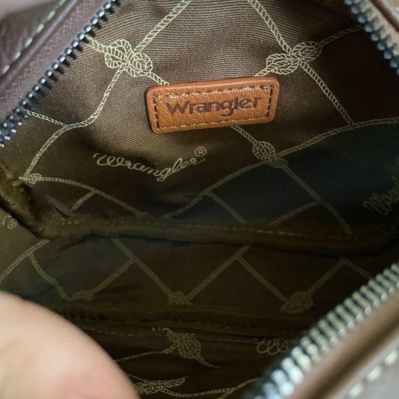Saving for friend 😊Wrangler Brown and Pink Patterned Crossbody Bag - Picture 5 of 7